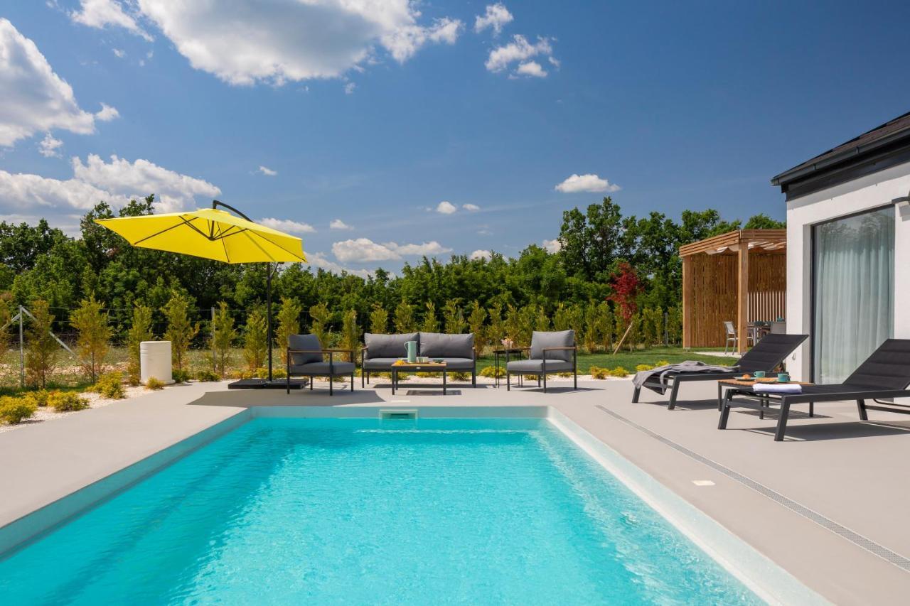 Bandelli Villas Oklaj Exteriör bild
