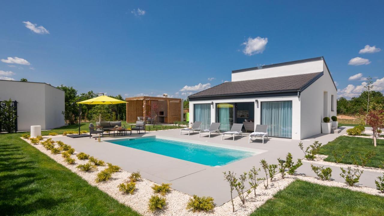 Bandelli Villas Oklaj Exteriör bild