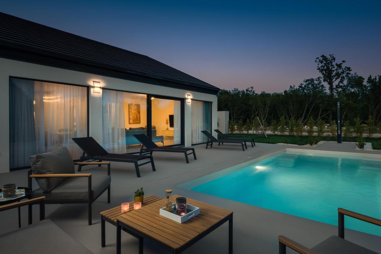 Bandelli Villas Oklaj Exteriör bild